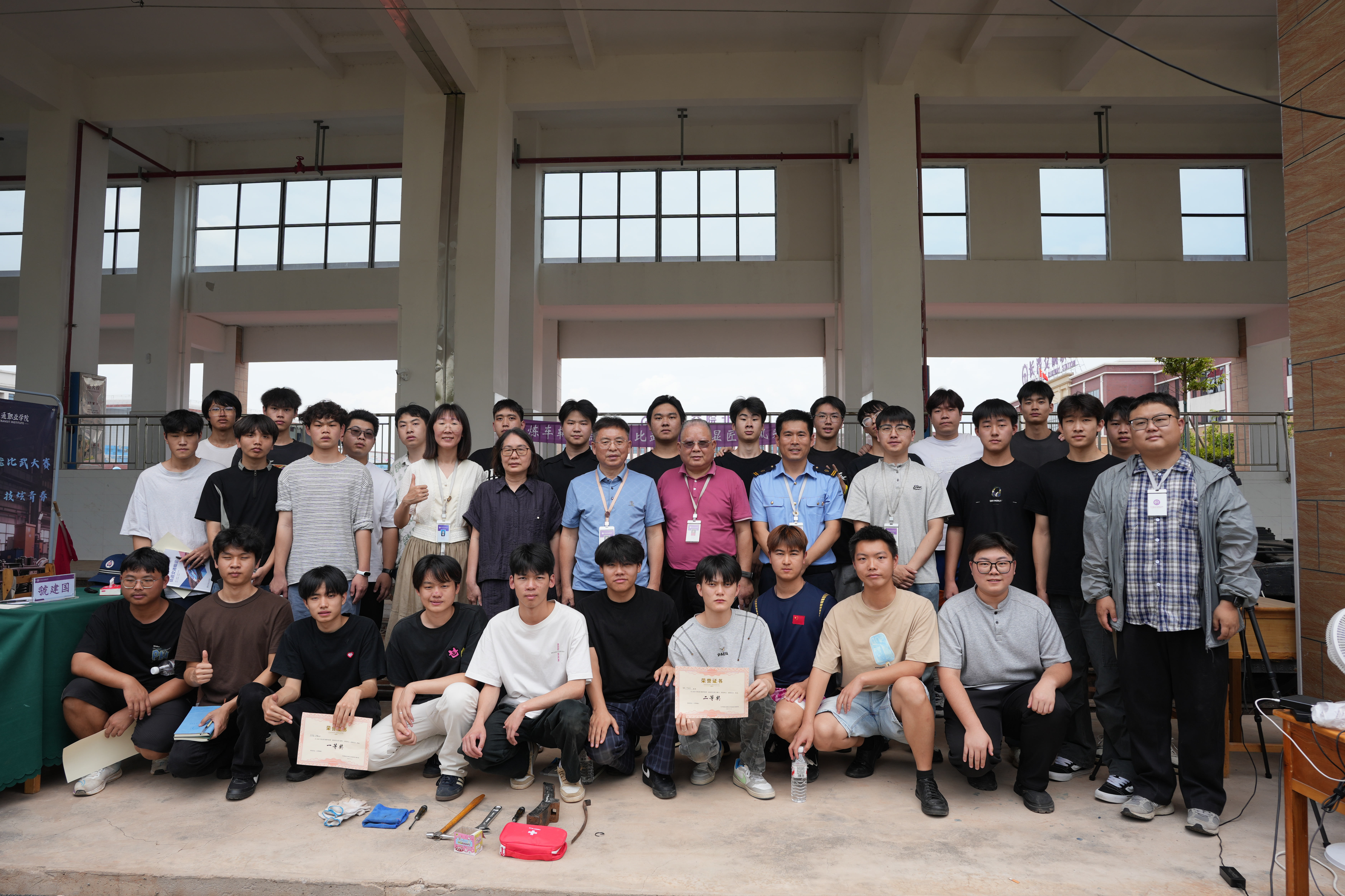 匠心铸魂耀赛场，技炫未来谱华章 —— 轨道车辆学院第一届技能比武大赛圆满落幕